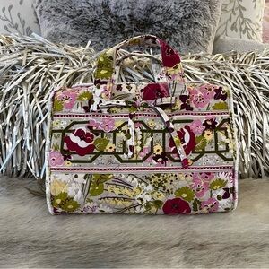 VERA BRADLEY Make Be Blush 2010 Iconic Large Hanging Organizer Trifold Cosmetic